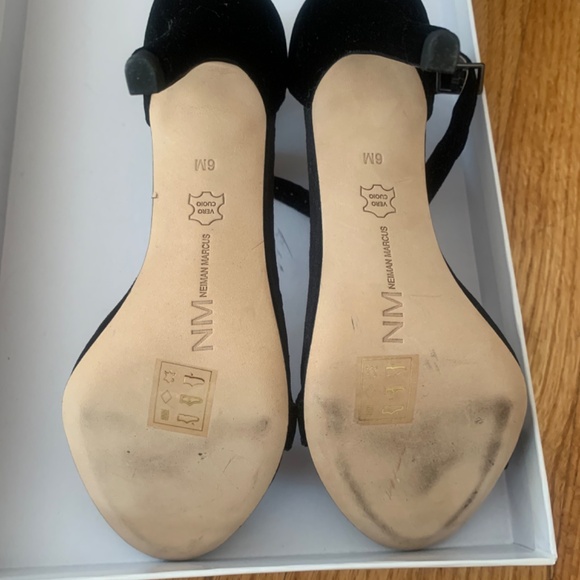 Neiman Marcus velvet strap heels - new with box. Size 6 - Picture 4 of 5